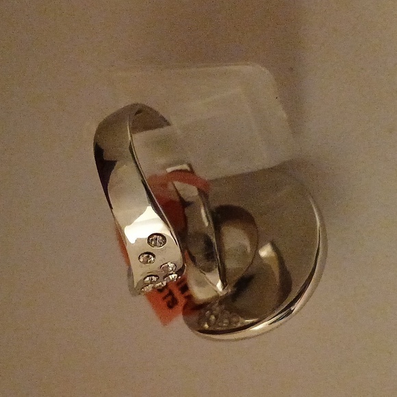 2331591-2. Simulated Pearl, Austrian Crystals Ring in 316L Stainless - Picture 4 of 7